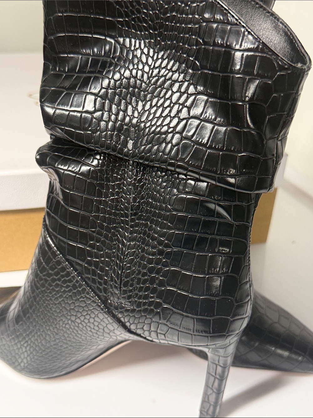 Jessica Simpson JS ELISTI Black Croc-Embossed Pointed Toe Stiletto Boots SZ 6.5 - Picture 3 of 8